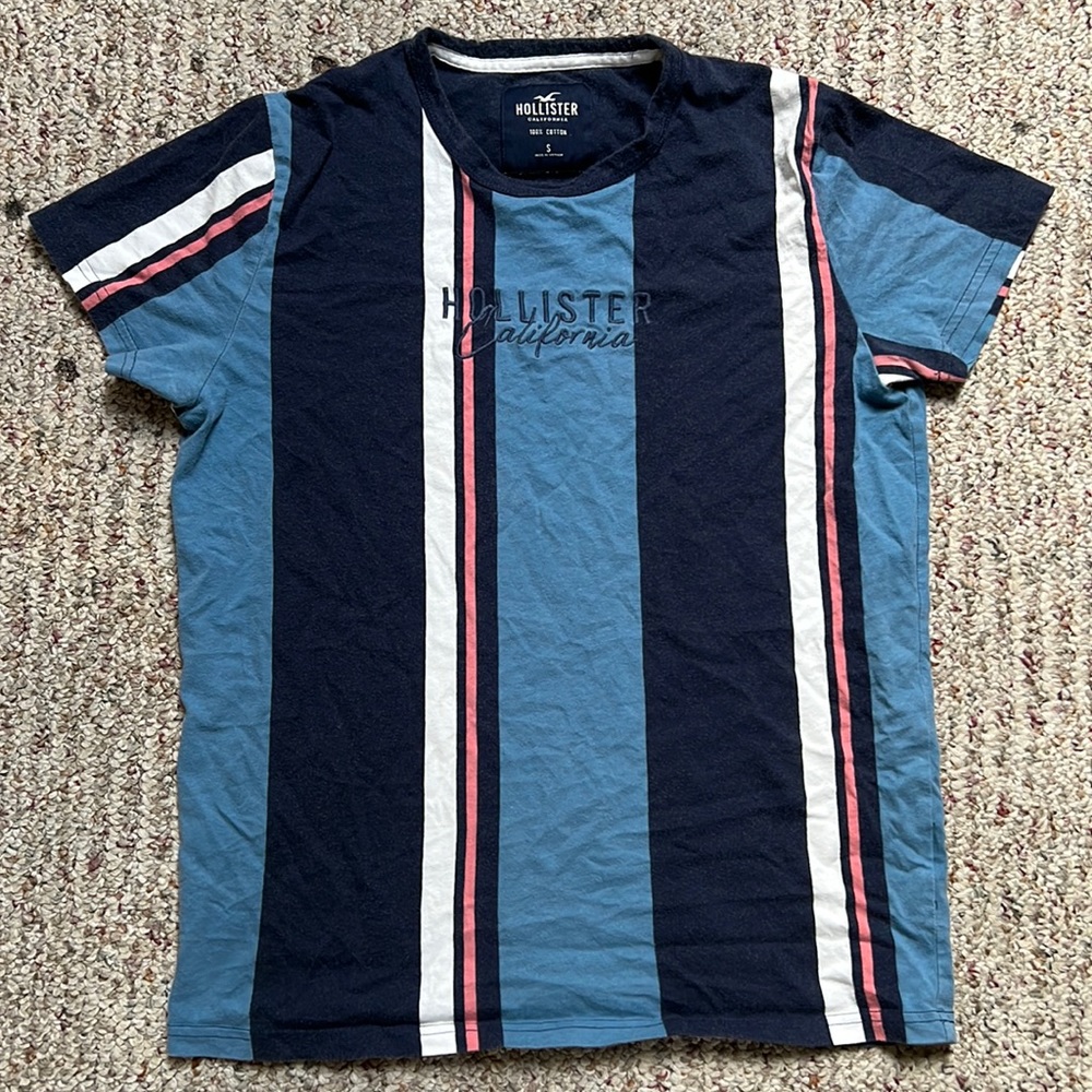Small blue Hollister shirt